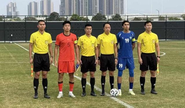 开云下载-4-2！2-0！中国队扬眉吐气 短短19天3赢亚洲冠军 进世界大赛有戏